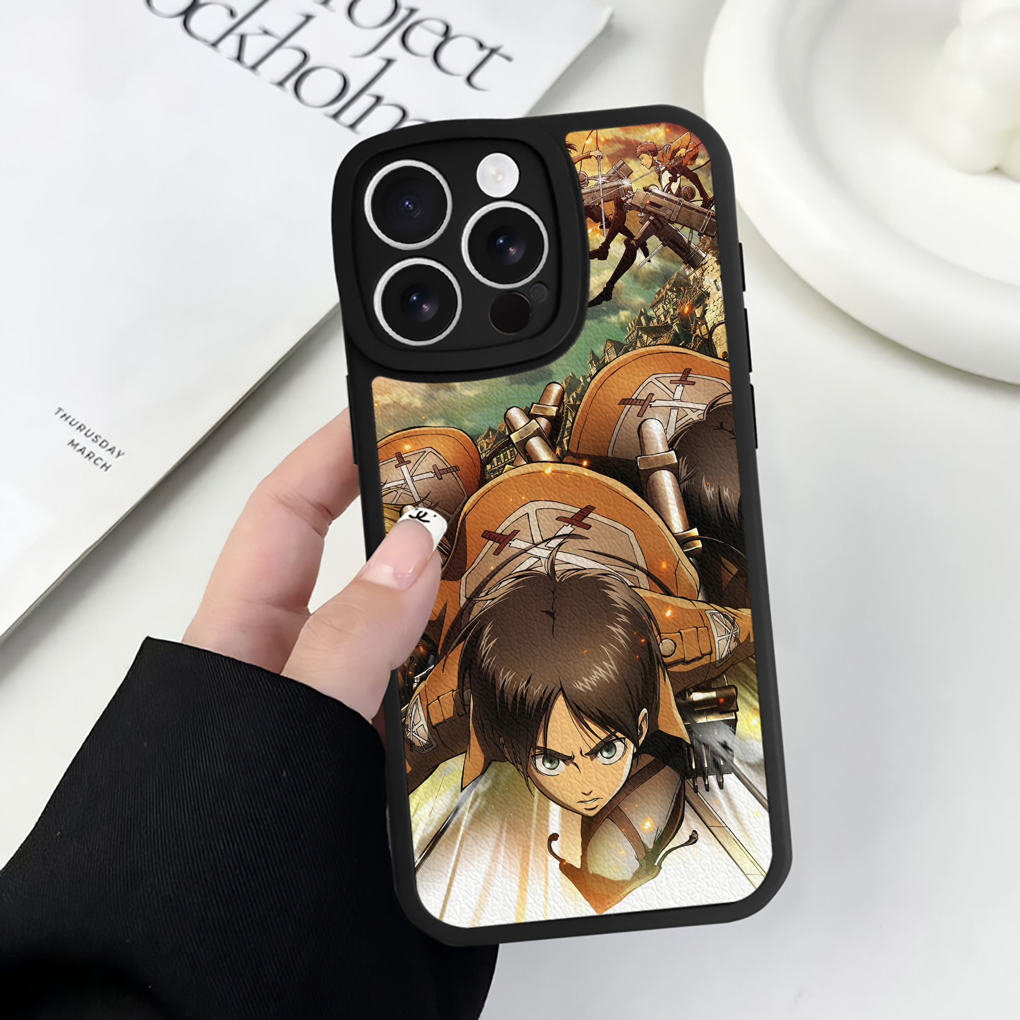（画像用） 進撃の巨人 Attack on Titan 【iPhone 16シリーズ対応】シリコンスマホケース（レザー調） 材質：シリコン